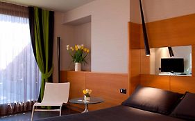 Hotel Zone